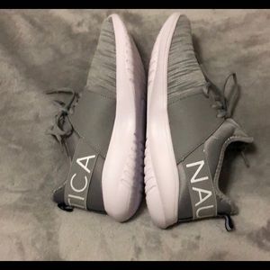 NWOT: Nautica Sneaker